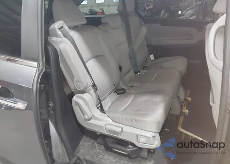 2019 Honda Odyssey Ex z USA, uszkodzony, nr VIN 5FNRL6H58KB120148